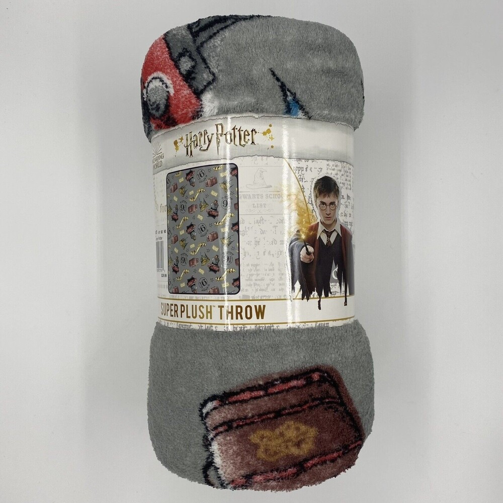 NWT New Harry Potter To School Hogwarts Soft Plush Fleece Throw Blanket 46 x 60